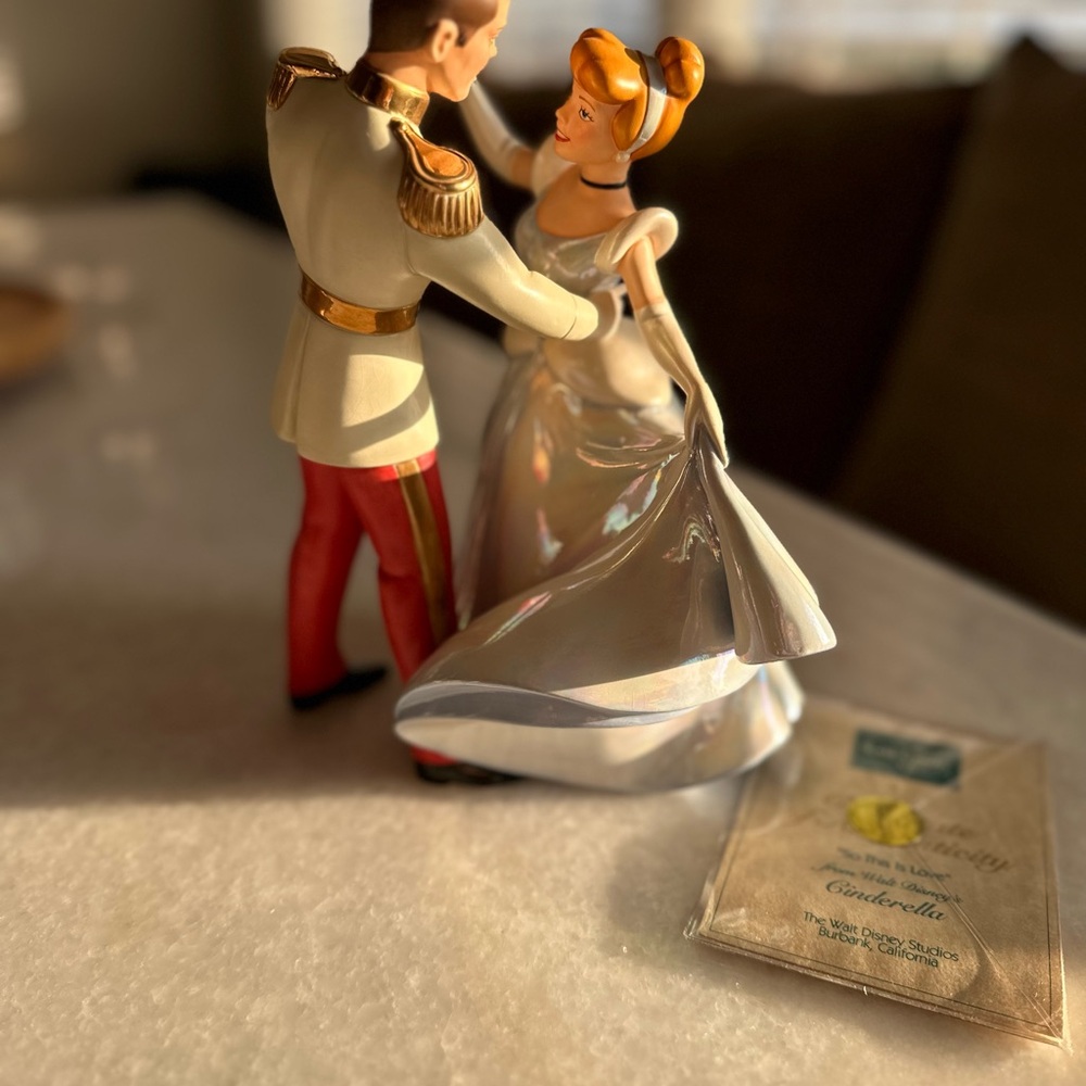 Disney Cinderella and Prince Charming Figurine - Disney collection - Picture 2 of 8
